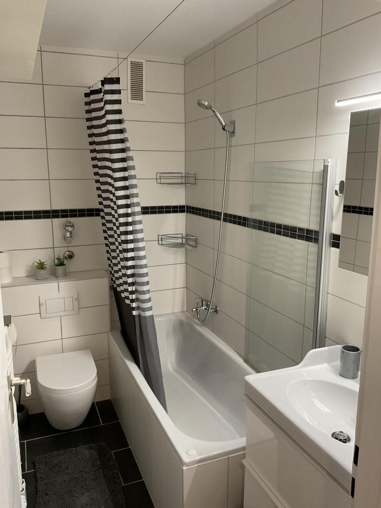 Privat Apartment - Top-Ausstattung, Aircon - Eilensteg 33 Целле Экстерьер фото